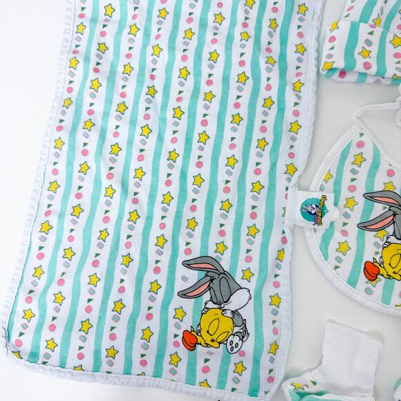 Vintage Baby Looney Tunes Tweety Bugs Bunny Blanket Bib Hat Boots - NB Newborn - Picture 2 of 9